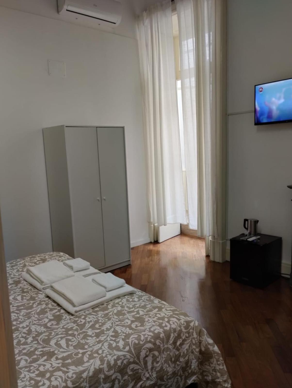 Residence E Appartamenti Cavallerizza Neapol Zewnętrze zdjęcie