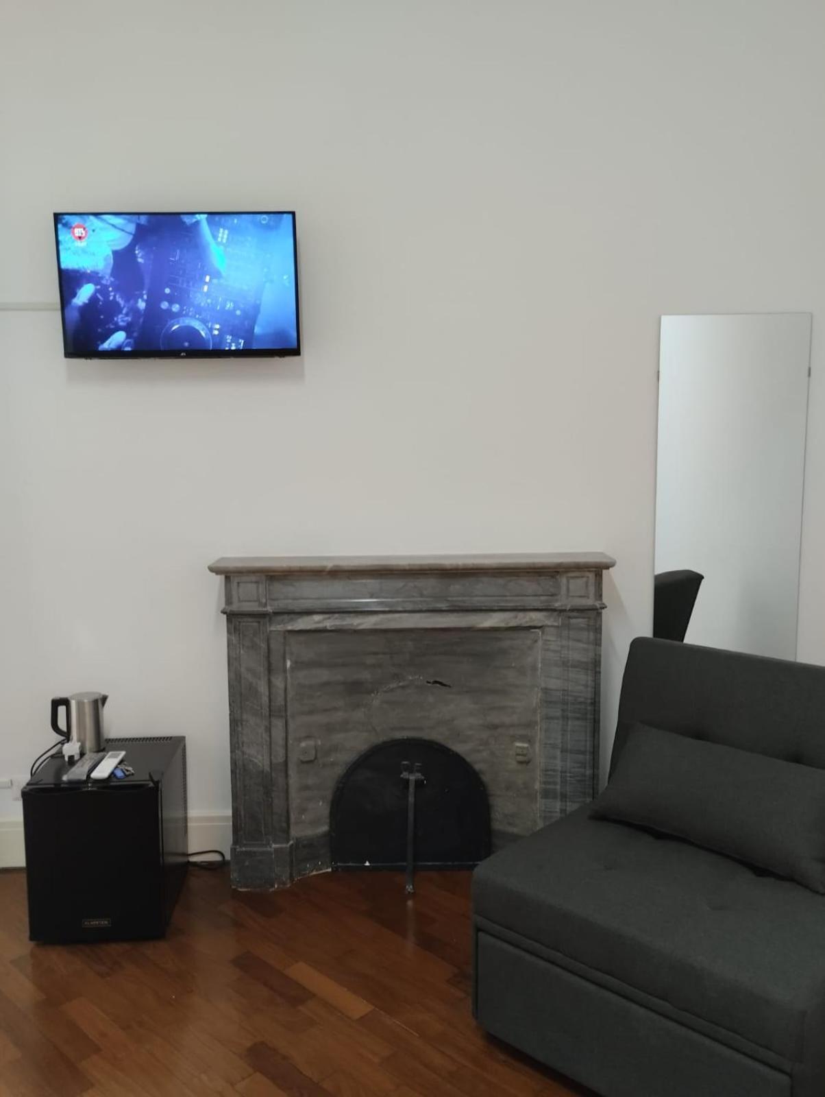 Residence E Appartamenti Cavallerizza Neapol Zewnętrze zdjęcie