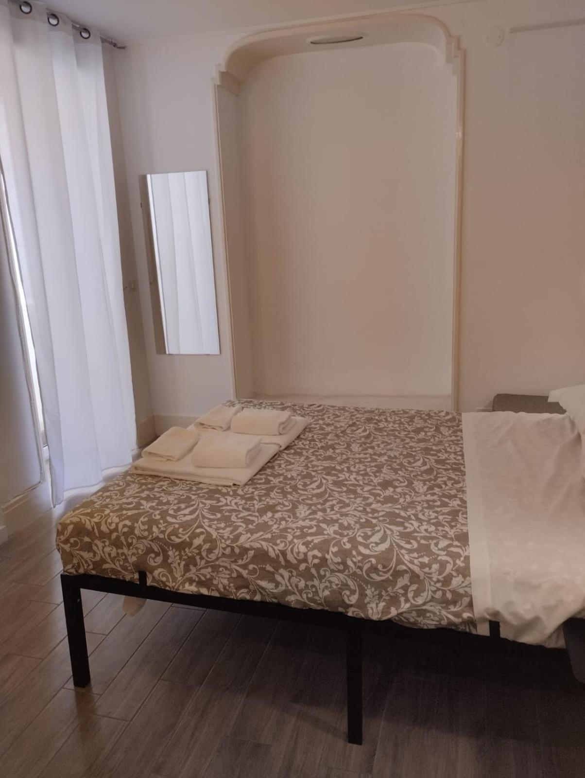 Residence E Appartamenti Cavallerizza Neapol Zewnętrze zdjęcie