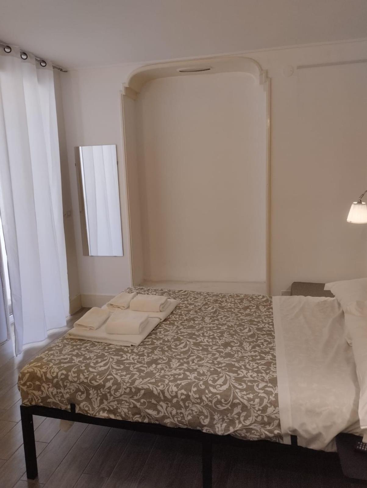 Residence E Appartamenti Cavallerizza Neapol Zewnętrze zdjęcie